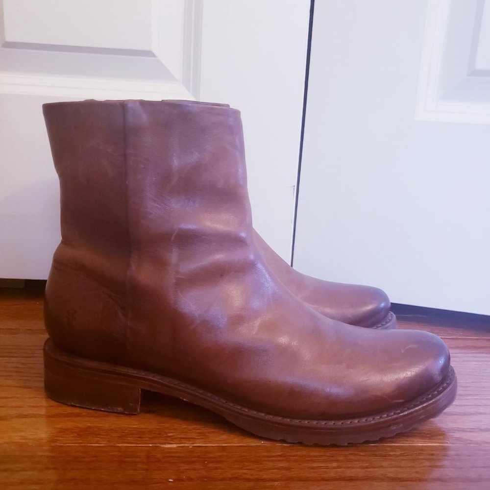 Frye Veronica Inside Zip Boot (Women’s size 10)